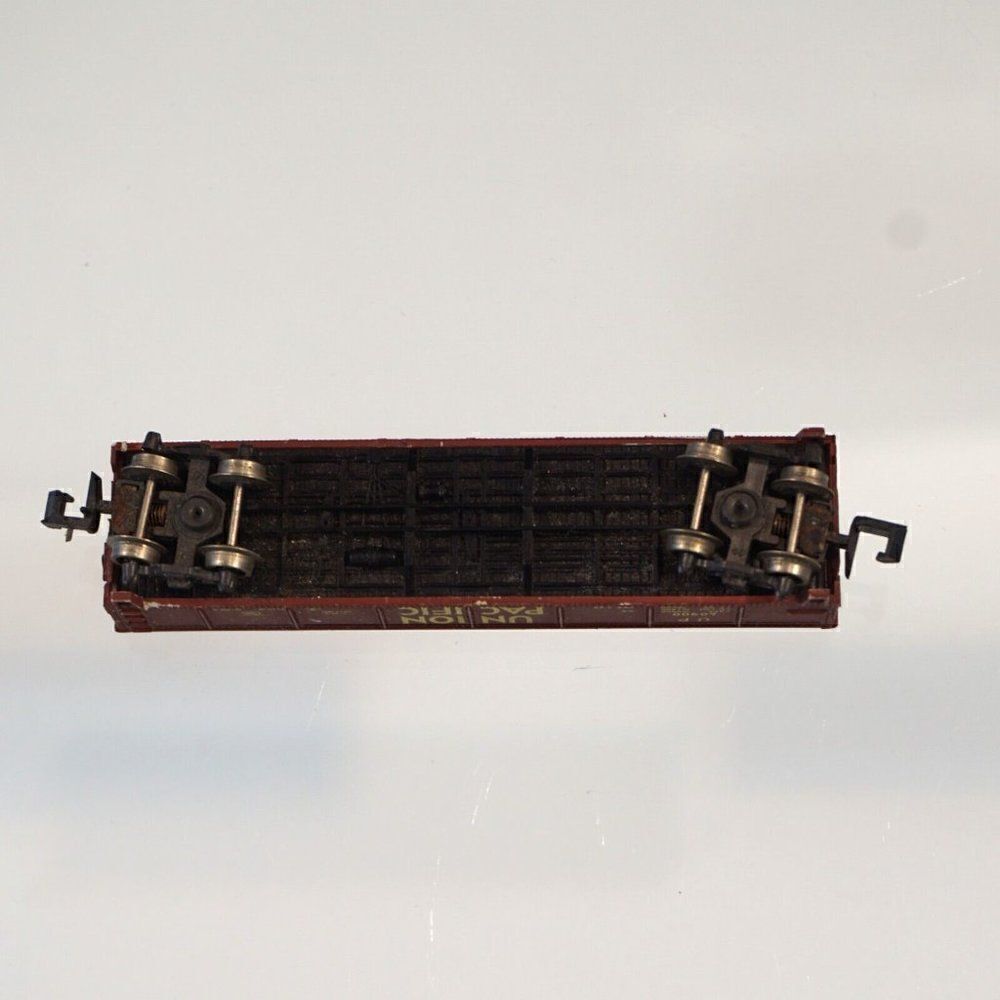 Atlas N Scale Train Union Pacific Gondola - Picture 6 of 10
